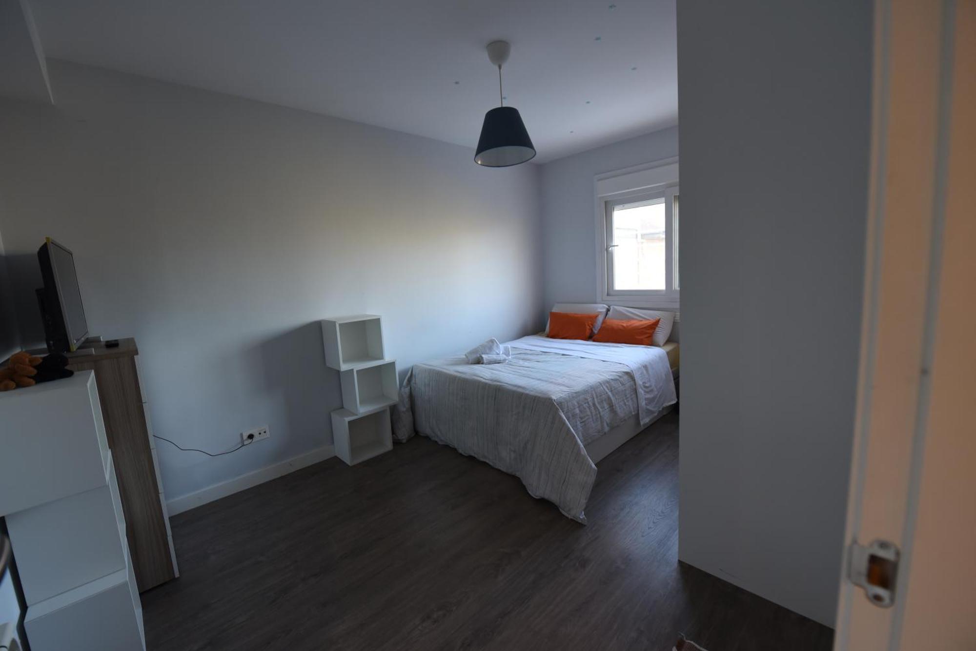 Habitaciones Privadas En Mi Acogedor Chalet - Private Rooms Madryt Zewnętrze zdjęcie